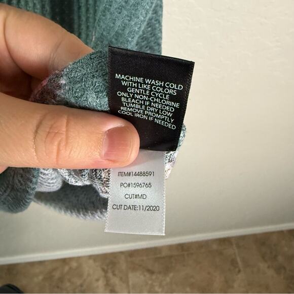 Torrid Classic Fit Waffle Crew Neck Raglan Tee 1X NWT 14488594 - Picture 9 of 12